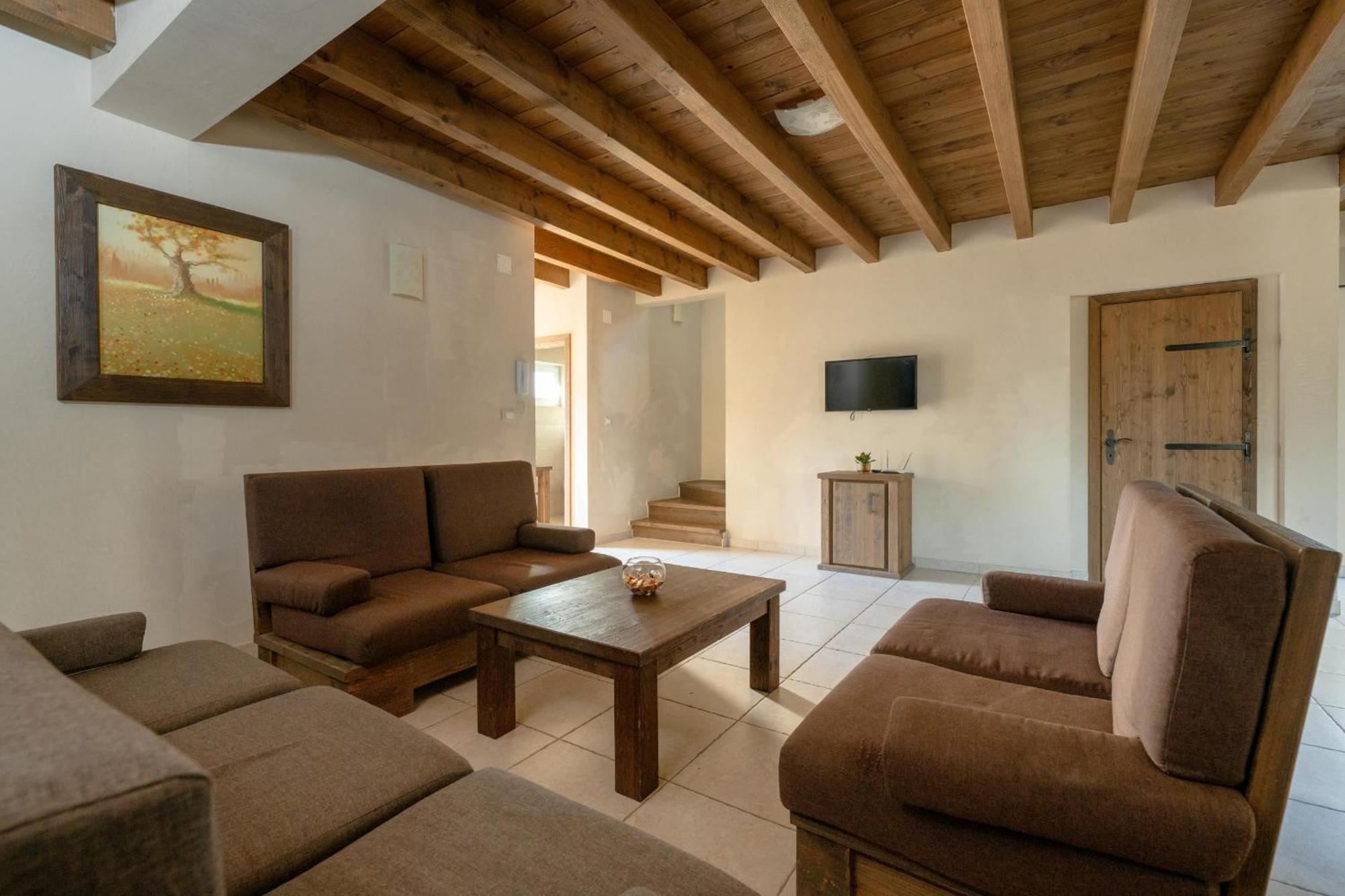 Villa Castagna Near The Sea With Private Pool And Sauna Premantura Eksteriør bilde