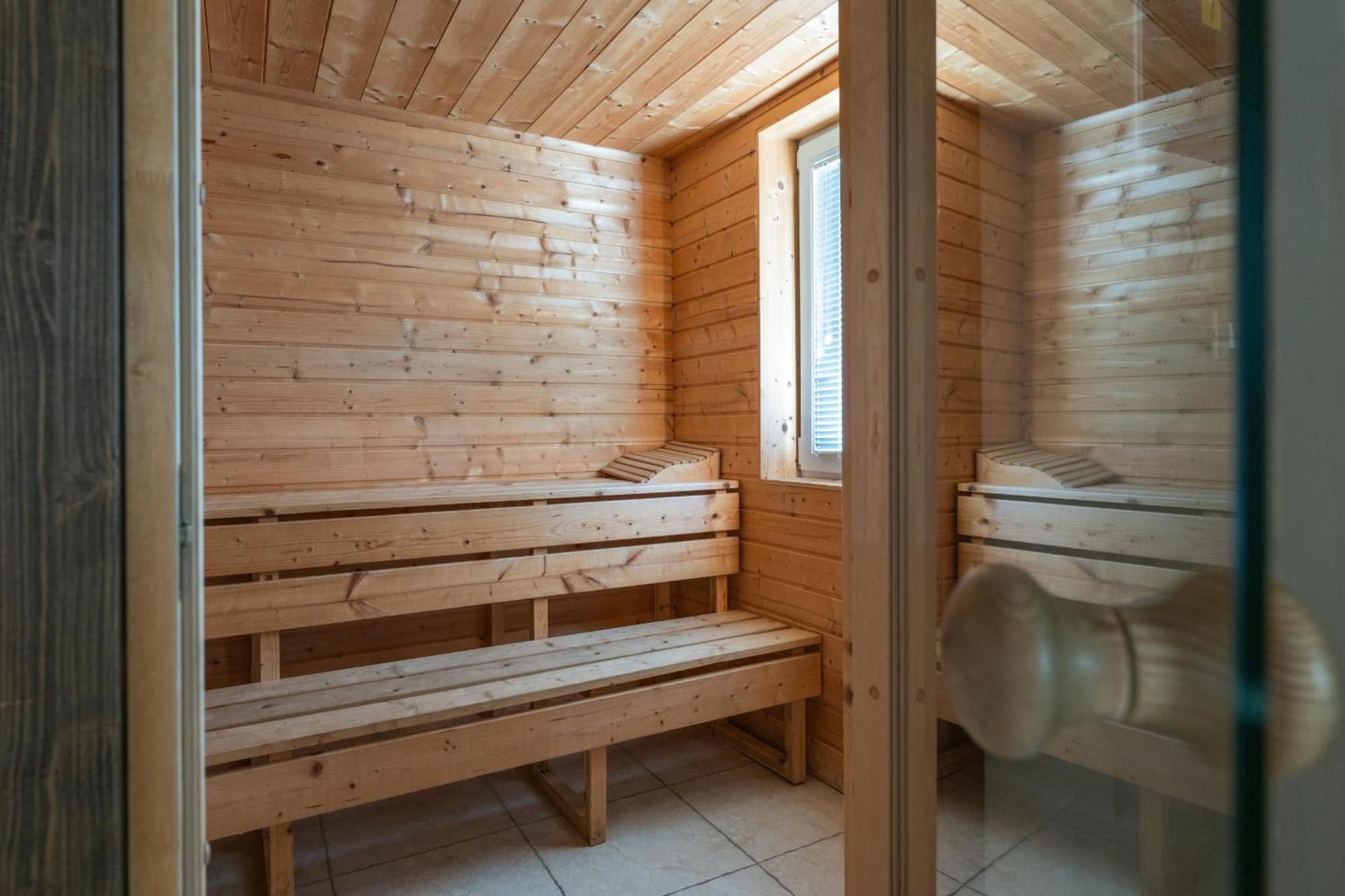 Villa Castagna Near The Sea With Private Pool And Sauna Premantura Eksteriør bilde
